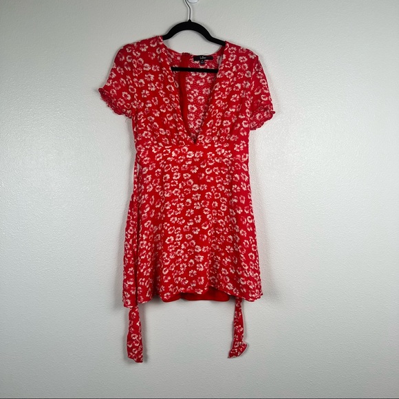 Lulus Garden Explorer Red Floral Print Mini Dress Sz M - Picture 6 of 10
